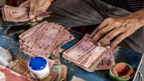 Bangladesh: Yunus govt's 'Mujibur note' ban decision draws dismay, anger