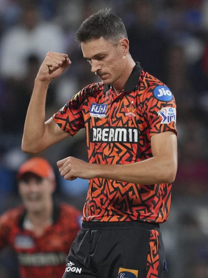 Top 5 all-rounders who feature in IPL 2025 mega auction pool