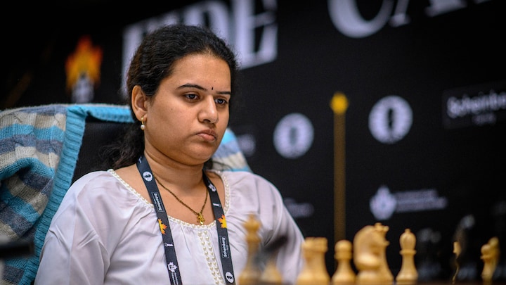 FIDE Women's Grand Prix: Koneru Humpy moves into sole lead after beating Zhu Jiner