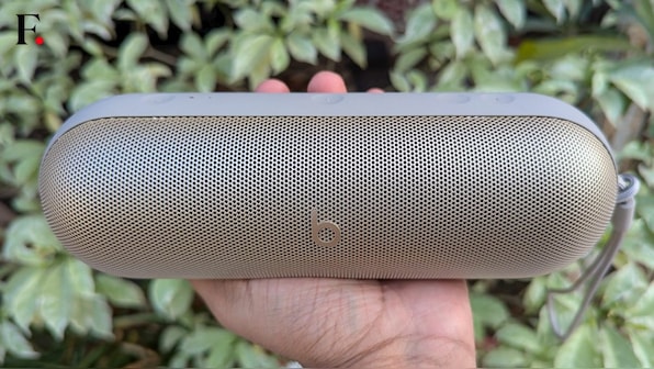 Beats Pill Wireless Bluetooth Speaker Review: The right dose of style and substance Beats Pill Wireless Bluetooth Speaker Review: The right dose of style and substance