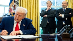 Trump's tech tariff pivot draws criticism, sparks economic and market concerns Trump's tech tariff pivot draws criticism, sparks economic and market concerns