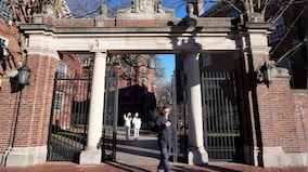 Will Harvard University stop admitting foreign students?