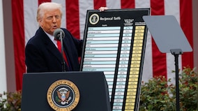 Trump's economic approval nosedives, reaches historic low in survey Trump's economic approval nosedives, reaches historic low in survey